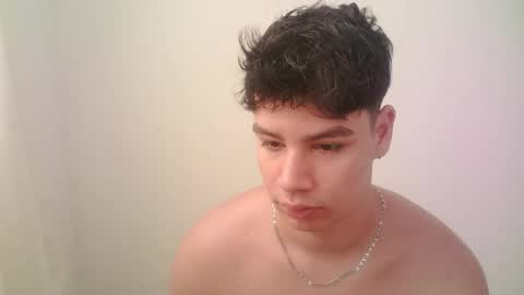 Snapshot of zeus_183 chatting on June 3, 2026, 2:33 pm zeus_183 online show from June 3, 2026, 2:33 pm