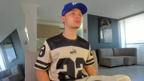 zeus online show from September 9, 2025, 2:49 pm