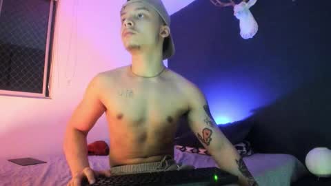 Snapshot of zeusjeff chatting on March 4, 2026, 12:49 am zeus online show from March 4, 2026, 12:49 am