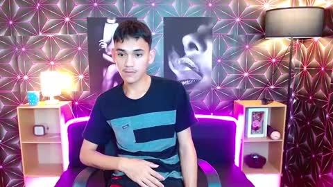 zavier skinny asian online show from February 5, 2025, 12:53 am