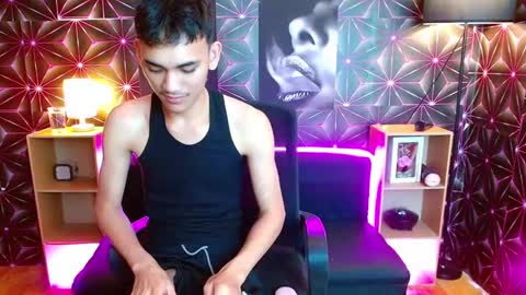 zavier skinny asian online show from February 5, 2025, 8:46 pm
