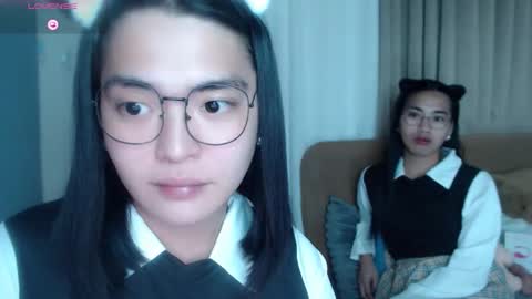 im your lovely zhaviabigcock here online show from April 16, 2026, 2:12 am