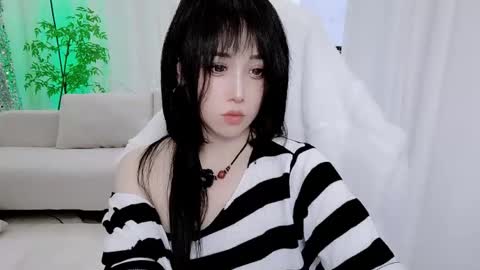 zhen online show from November 14, 2025, 4:06 pm