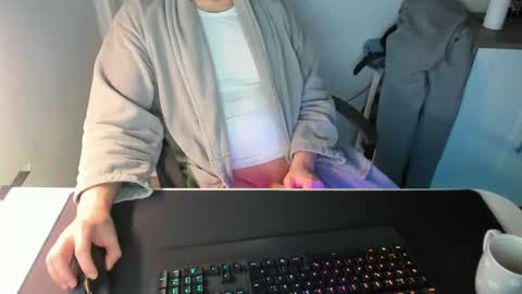 ziemlichflutschig online show from February 4, 2025, 4:37 am