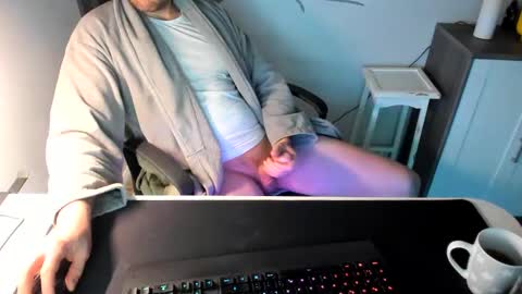 ziemlichflutschig online show from February 25, 2025, 4:57 am