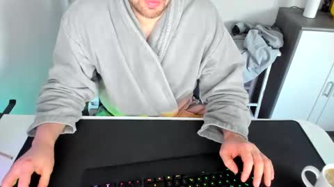 ziemlichflutschig online show from March 3, 2025, 6:15 am