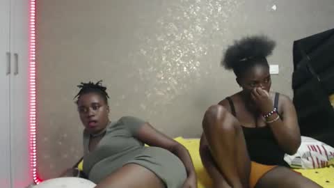 Zinadine online show from February 1, 2026, 7:23 pm