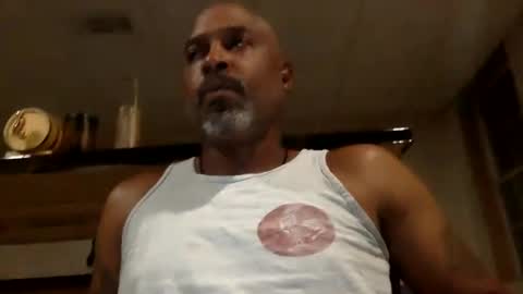 Snapshot of zionlion22 chatting on September 25, 2025, 3:32 am zionlion22 online show from September 25, 2025, 3:32 am