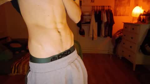 zipdown online show from March 8, 2026, 5:44 am