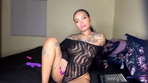 Vaguetoyou online show from January 25, 2025, 1:10 am