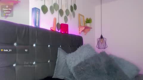 Snapshot of zoe__baker chatting on June 5, 2026, 9:09 pm zoe__baker online show from June 5, 2026, 9:09 pm