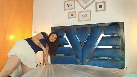 Zoe and dylan  online show from February 27, 2026, 12:16 pm