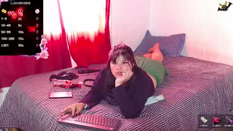 Zoe Bronw online show from December 11, 2024, 9:01 pm