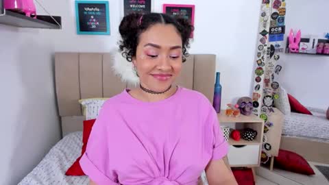 Zoe Gruber online show from January 20, 2025, 2:22 am