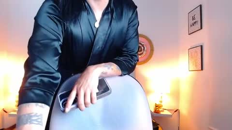 zoe_hecate online show from May 16, 2026, 1:35 am