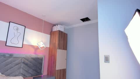 Snapshot of zoe_henderson chatting on February 19, 2026, 3:02 am zoe_henderson online show from February 19, 2026, 3:02 am