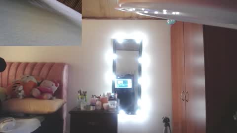 Snapshot of zoe_hotxxx chatting on January 19, 2026, 1:04 pm zoe hotxxx online show from January 19, 2026, 1:04 pm