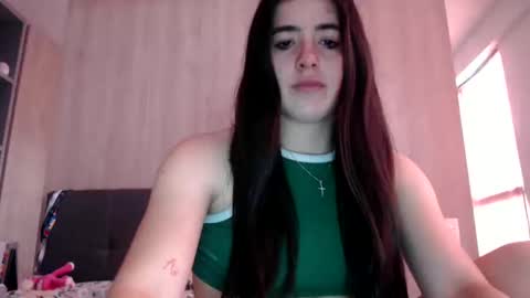 Snapshot of zoe_mill33r chatting on December 2, 2024, 8:44 pm Zoe online show from December 2, 2024, 8:44 pm