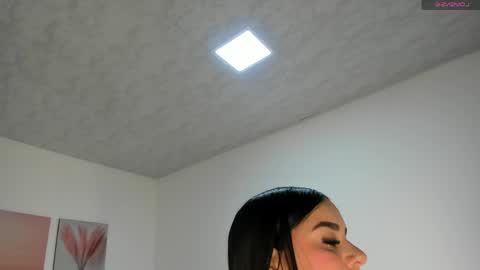 Zoe online show from April 2, 2026, 6:05 pm