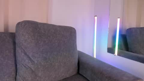 Zoe online show from February 10, 2025, 7:49 pm