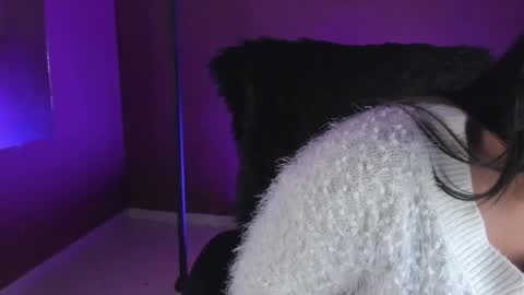 Zoe online show from November 28, 2025, 2:36 am