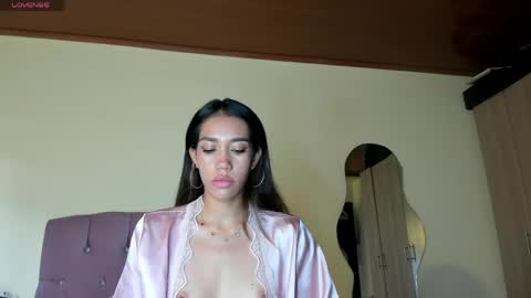 Zoe online show from April 22, 2026, 10:22 pm