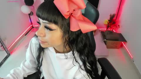 zoe_sullivan_ online show from December 20, 2024, 9:43 am