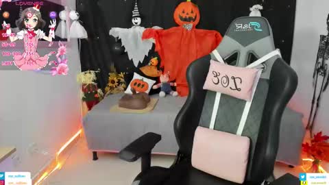 zoe_sullivan_ online show from November 3, 2025, 9:32 am