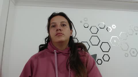 Carolina online show from December 16, 2025, 10:15 pm