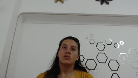 Carolina online show from December 19, 2025, 9:11 pm