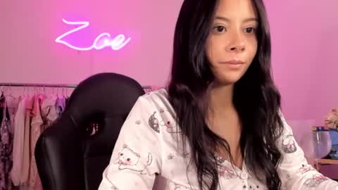 zoecams online show from March 11, 2025, 11:26 pm