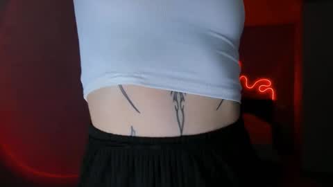 zoedrift online show from November 15, 2025, 1:18 pm