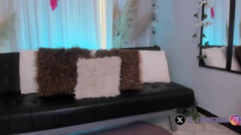 Camila  online show from January 31, 2025, 4:14 am