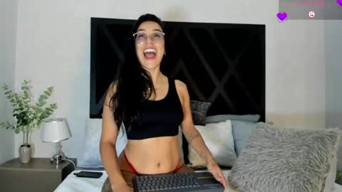 Zoe 3 online show from June 5, 2026, 5:51 pm