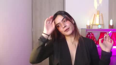 Zoee online show from November 27, 2025, 2:13 am