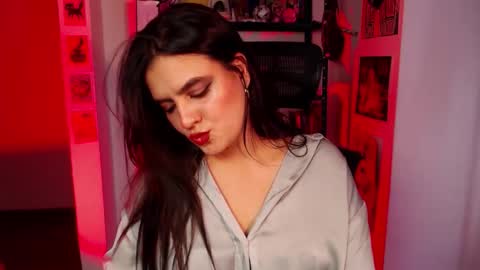 Snapshot of zoee_t chatting on February 6, 2026, 8:56 pm Zoee online show from February 6, 2026, 8:56 pm