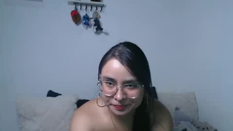 Zoe online show from May 9, 2026, 3:23 am