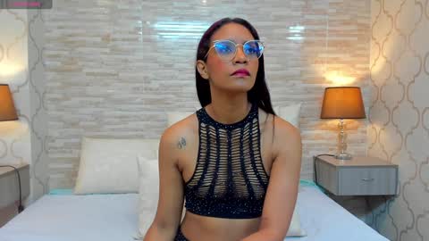 ZoeeSmitth online show from December 18, 2024, 11:56 am