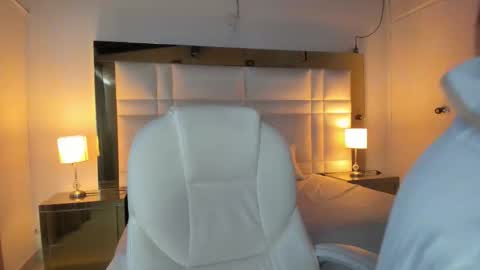 zoei_moon online show from February 10, 2026, 6:23 pm