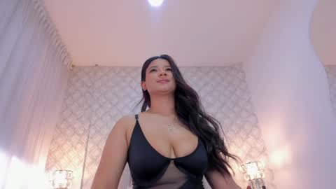 Zoe online show from April 15, 2026, 9:26 pm