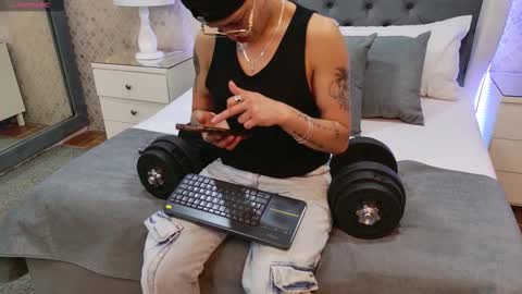 Zoe Krug online show from December 20, 2025, 7:21 pm