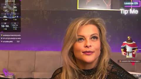 Snapshot of zoemesmerizee chatting on February 25, 2025, 3:09 am ZoeMesmerize online show from February 25, 2025, 3:09 am