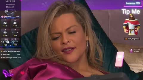 Snapshot of zoemesmerizee chatting on March 5, 2025, 7:05 am ZoeMesmerize online show from March 5, 2025, 7:05 am