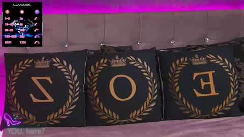 Snapshot of zoemesmerizee chatting on October 3, 2025, 4:53 am ZoeMesmerize online show from October 3, 2025, 4:53 am