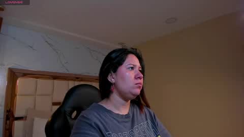 Snapshot of zoes_mile chatting on April 29, 2026, 11:36 am Zoes online show from April 29, 2026, 11:36 am