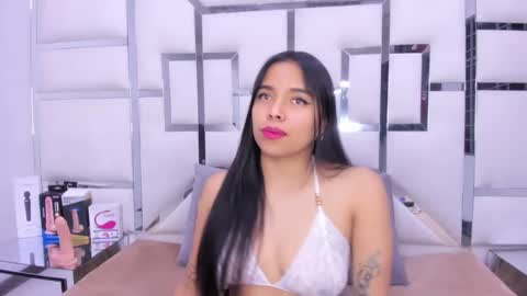 ZoeSwam online show from February 5, 2025, 7:10 pm