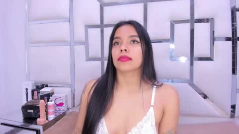 ZoeSwam online show from February 10, 2025, 7:49 pm