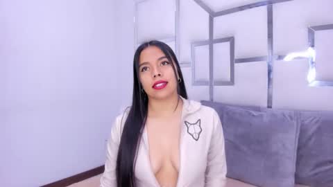 ZoeSwam online show from February 12, 2025, 10:56 am