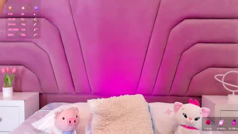 zoewillian online show from March 11, 2025, 3:23 pm