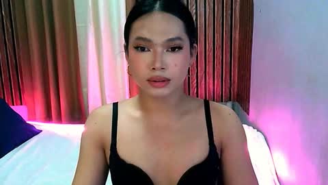 zoey online show from November 17, 2025, 11:16 am